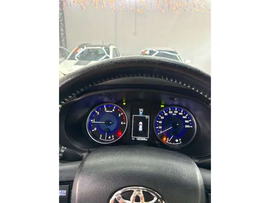 TOYOTA-HILUX-2018