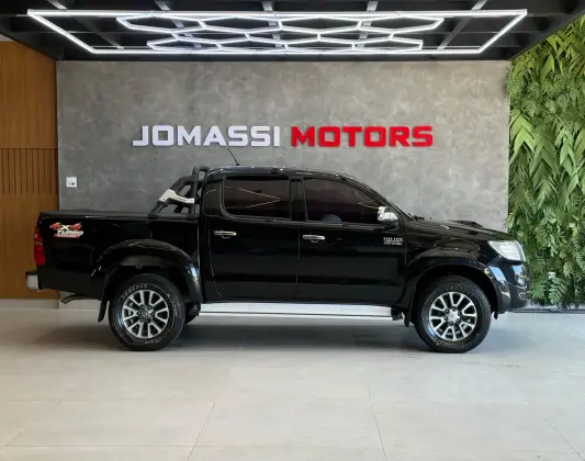 TOYOTA HILUX 3.0 SRV 4X4 CD 16V TURBO INTERCOOLER DIESEL 4P AUTOMÁTICO