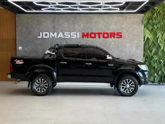 TOYOTA-HILUX-3.0 SRV 4X4 CD 16V TURBO INTERCOOLER DIESEL 4P AUTOMÁTICO TOYOTA-HILUX-2012