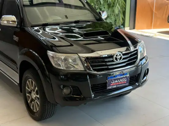 TOYOTA-HILUX-3.0 SRV 4X4 CD 16V TURBO INTERCOOLER DIESEL 4P AUTOMÁTICO TOYOTA-HILUX-2012