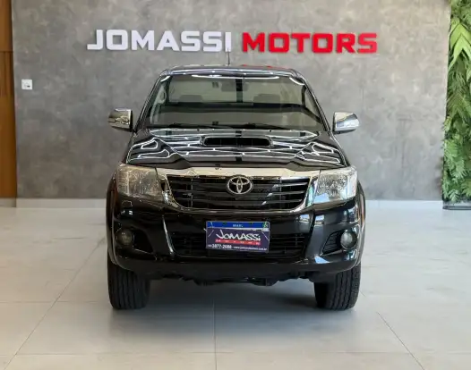 TOYOTA-HILUX-2012