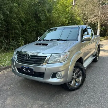 TOYOTA HILUX 3.0 STD 4X4 CD 16V TURBO INTERCOOLER DIESEL 4P MANUAL