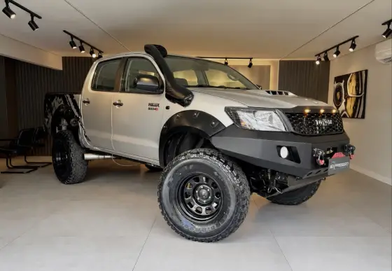 TOYOTA HILUX 3.0 STD 4X4 CD 16V TURBO INTERCOOLER DIESEL 4P MANUAL