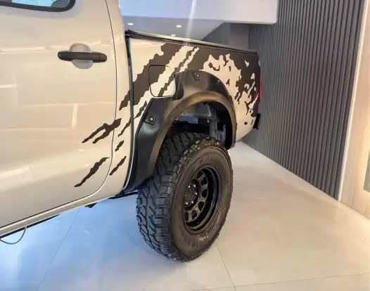 TOYOTA-HILUX-2014
