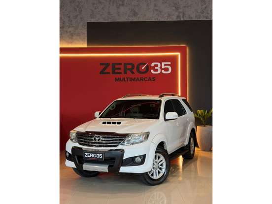 TOYOTA-HILUX-3.0 SRV 4X4 CD 7 LUGARES 16V TURBO INTERCOOLER DIESEL 4P AUTOMÁTICO TOYOTA-HILUX-2014