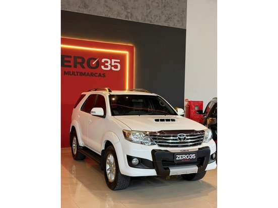 TOYOTA-HILUX-3.0 SRV 4X4 CD 7 LUGARES 16V TURBO INTERCOOLER DIESEL 4P AUTOMÁTICO TOYOTA-HILUX-2014