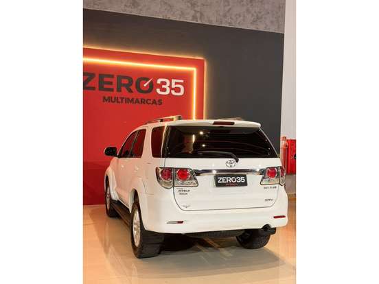 TOYOTA-HILUX-3.0 SRV 4X4 CD 7 LUGARES 16V TURBO INTERCOOLER DIESEL 4P AUTOMÁTICO TOYOTA-HILUX-2014