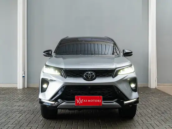 TOYOTA-HILUX SW4-2022