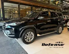 TOYOTA HILUX SW4 2.8 D-4D TURBO DIESEL SRX 4X4 AUTOMÁTICO TOYOTA HILUX SW4 2.8 D-4D TURBO DIESEL SRX 4X4 AUTOMÁTICO