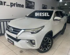 TOYOTA HILUX SW4 2.8 SRX 4X4 16V TURBO INTERCOOLER DIESEL 4P AUTOMÁTICO TOYOTA HILUX SW4 2.8 SRX 4X4 16V TURBO INTERCOOLER DIESEL 4P AUTOMÁTICO