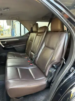 TOYOTA-HILUX SW4-2016