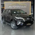 TOYOTA HILUX SW4 2.8 SRX 4X4 7 LUGARES 16V TURBO INTERCOOLER DIESEL 4P AUTOMÁTICO TOYOTA HILUX SW4 2.8 SRX 4X4 7 LUGARES 16V TURBO INTERCOOLER DIESEL 4P AUTOMÁTICO