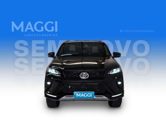 TOYOTA-HILUX SW4-2.8 D-4D TURBO DIESEL DIAMOND 7L 4X4 AUTOMÁTICO TOYOTA-HILUX SW4-2025
