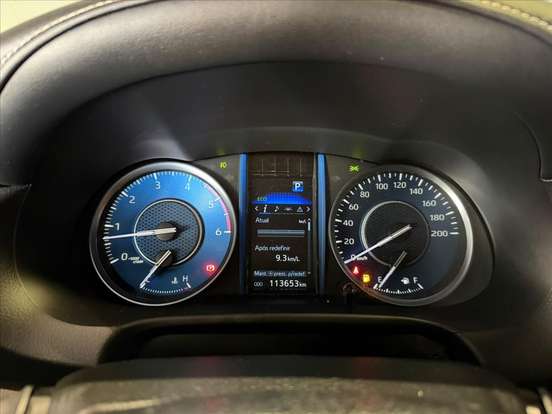 TOYOTA-HILUX SW4-2022