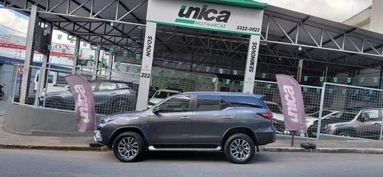 TOYOTA-HILUX SW4-2020