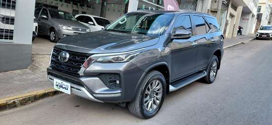 TOYOTA-HILUX SW4-2020