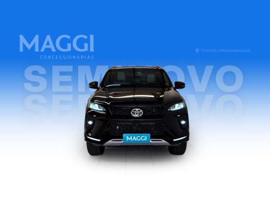 TOYOTA-HILUX SW4-2025
