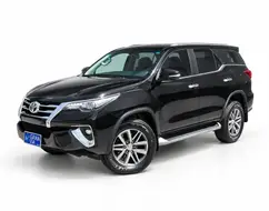 TOYOTA HILUX SW4 2.8 SRX 4X4 16V TURBO INTERCOOLER DIESEL 4P AUTOMÁTICO TOYOTA HILUX SW4 2.8 SRX 4X4 16V TURBO INTERCOOLER DIESEL 4P AUTOMÁTICO
