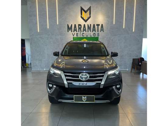 TOYOTA-HILUX SW4-2019