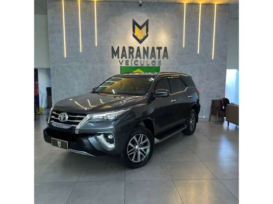 TOYOTA-HILUX SW4-2019