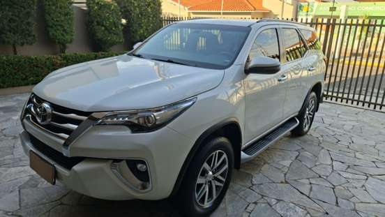 TOYOTA-HILUX SW4-2019
