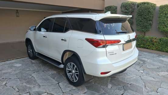 TOYOTA-HILUX SW4-2019