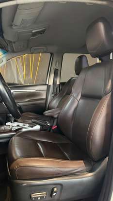 TOYOTA-HILUX SW4-2016