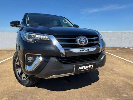 TOYOTA-HILUX SW4-2.8 SRX DIAMOND 4X4 7 LUGARES 16V TURBO INTERCOOLER DIESEL 4P AUTOMÁTICO TOYOTA-HILUX SW4-2019