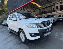 TOYOTA HILUX SW4 3.0 SRV 4X4 16V TURBO INTERCOOLER DIESEL 4P AUTOMÁTICO TOYOTA HILUX SW4 3.0 SRV 4X4 16V TURBO INTERCOOLER DIESEL 4P AUTOMÁTICO