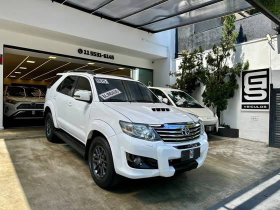 TOYOTA HILUX SW4 3.0 SRV 4X4 16V TURBO INTERCOOLER DIESEL 4P AUTOMÁTICO