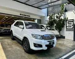 TOYOTA HILUX SW4 3.0 SRV 4X4 16V TURBO INTERCOOLER DIESEL 4P AUTOMÁTICO TOYOTA HILUX SW4 3.0 SRV 4X4 16V TURBO INTERCOOLER DIESEL 4P AUTOMÁTICO