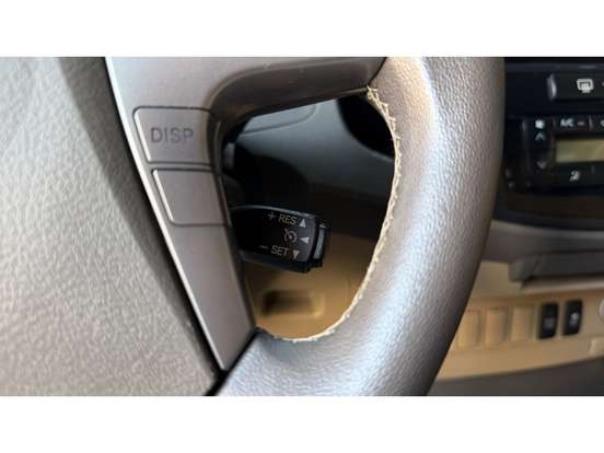 TOYOTA-HILUX SW4-3.0 SRV 4X4 7 LUGARES 16V TURBO INTERCOOLER DIESEL 4P AUTOMÁTICO TOYOTA-HILUX SW4-2013