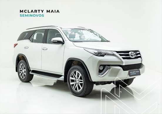 TOYOTA-HILUX SW4-2016