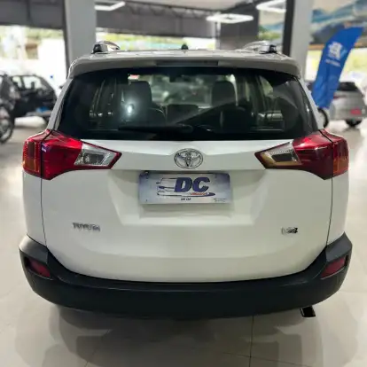 TOYOTA-RAV4-2015