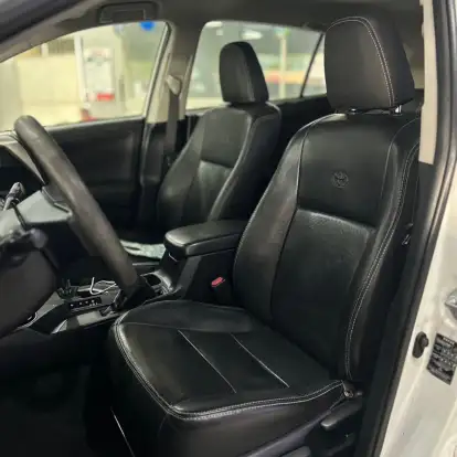TOYOTA-RAV4-2015