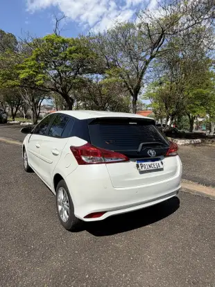 TOYOTA-YARIS-1.3 16V FLEX XL PLUS TECH MULTIDRIVE TOYOTA-YARIS-2018