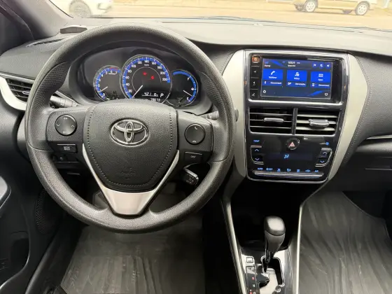 TOYOTA YARIS 1.3 16V FLEX XL PLUS TECH MULTIDRIVE