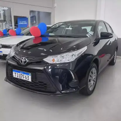 TOYOTA-YARIS-2024