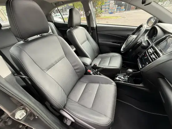 TOYOTA-YARIS-2022