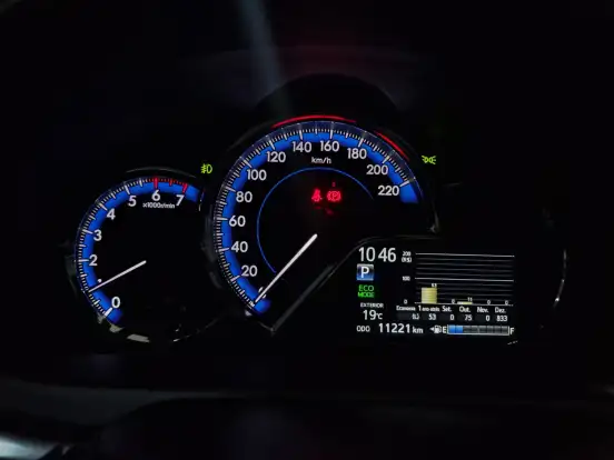 TOYOTA-YARIS-2024