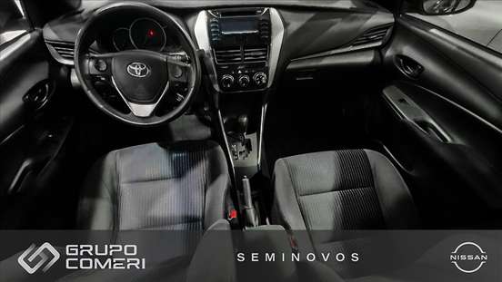 TOYOTA-YARIS-2020