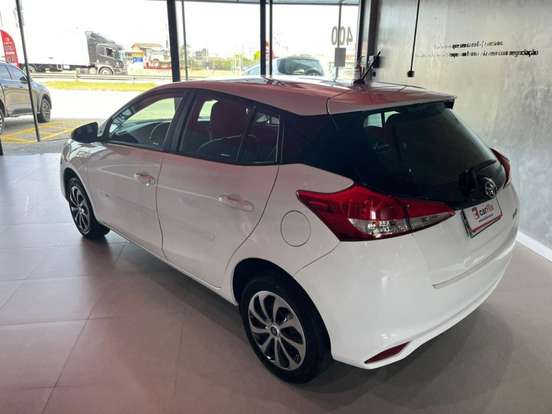 TOYOTA-YARIS-1.3 16V FLEX XL LIVE MULTIDRIVE TOYOTA-YARIS-2021