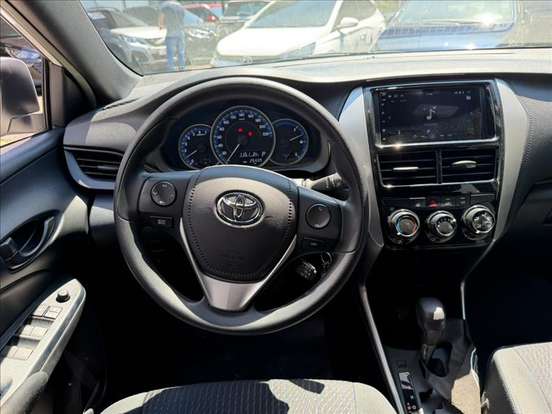 TOYOTA-YARIS-1.3 16V FLEX XL LIVE MULTIDRIVE TOYOTA-YARIS-2021
