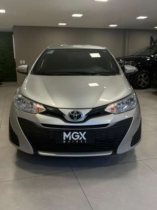 TOYOTA-YARIS-2020