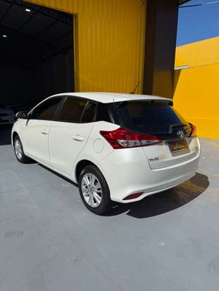 TOYOTA-YARIS-2019