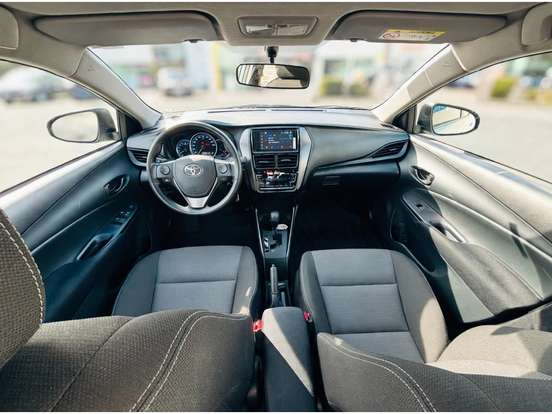 TOYOTA-YARIS-2024