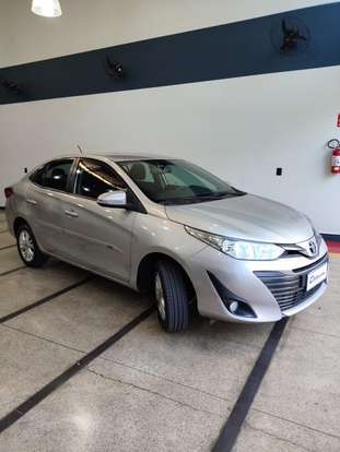 TOYOTA-YARIS-2019