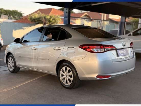 TOYOTA-YARIS-1.5 16V FLEX SEDAN XL PLUS TECH MULTIDRIVE TOYOTA-YARIS-2019
