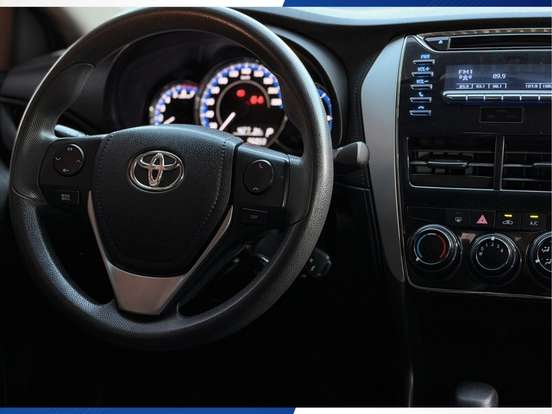 TOYOTA-YARIS-2019