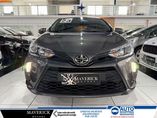 TOYOTA-YARIS-2023